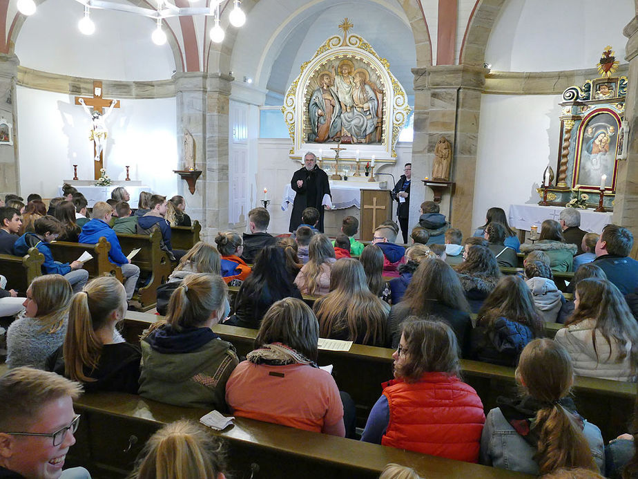 Ökumenischer Jugendkreuzweg in Naumburg (Foto: Karl-Franz Thiede)